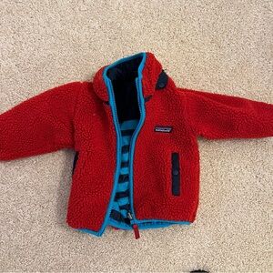 Reversible Patagonia jacket/fleece with detachable hood 12-18 months